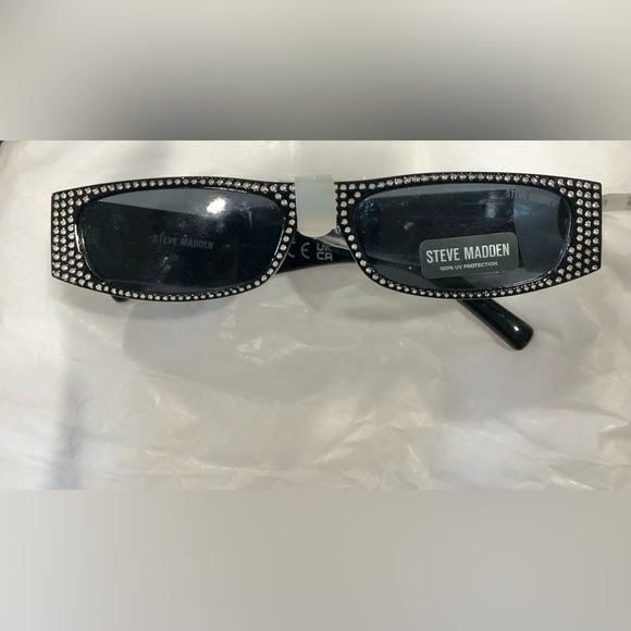 Steve Madden Selkie black rhinestone bedazzled bling rectangle frame sunglasses - Picture 1 of 10